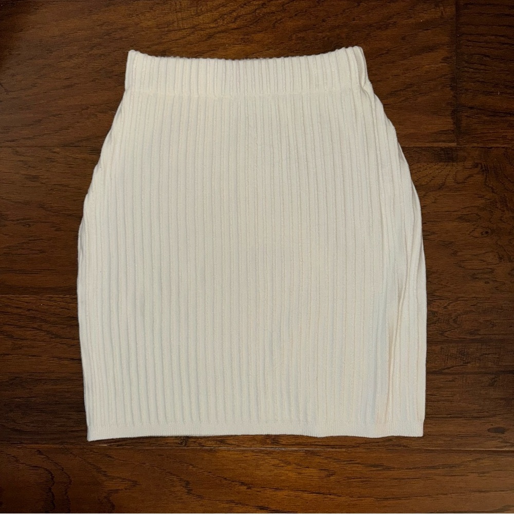 White Ribbed Skirt